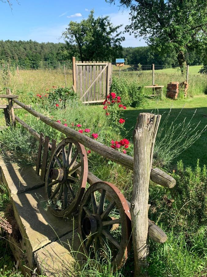 Kellerstoeckl Am Veganen Bio-Lebenshof "Varm - Die Vegane Farm" Sulb Exterior foto